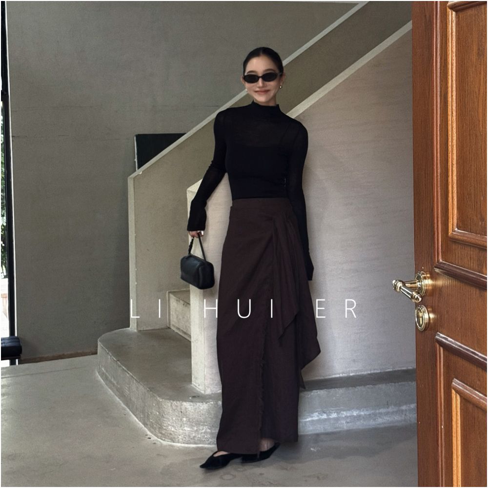 LiHuiEr LiHuiEr Lofoten s Night Light Person High Knowledge Old Money Wind Style Wearing Black Knitted Shirt Women s Top image 4