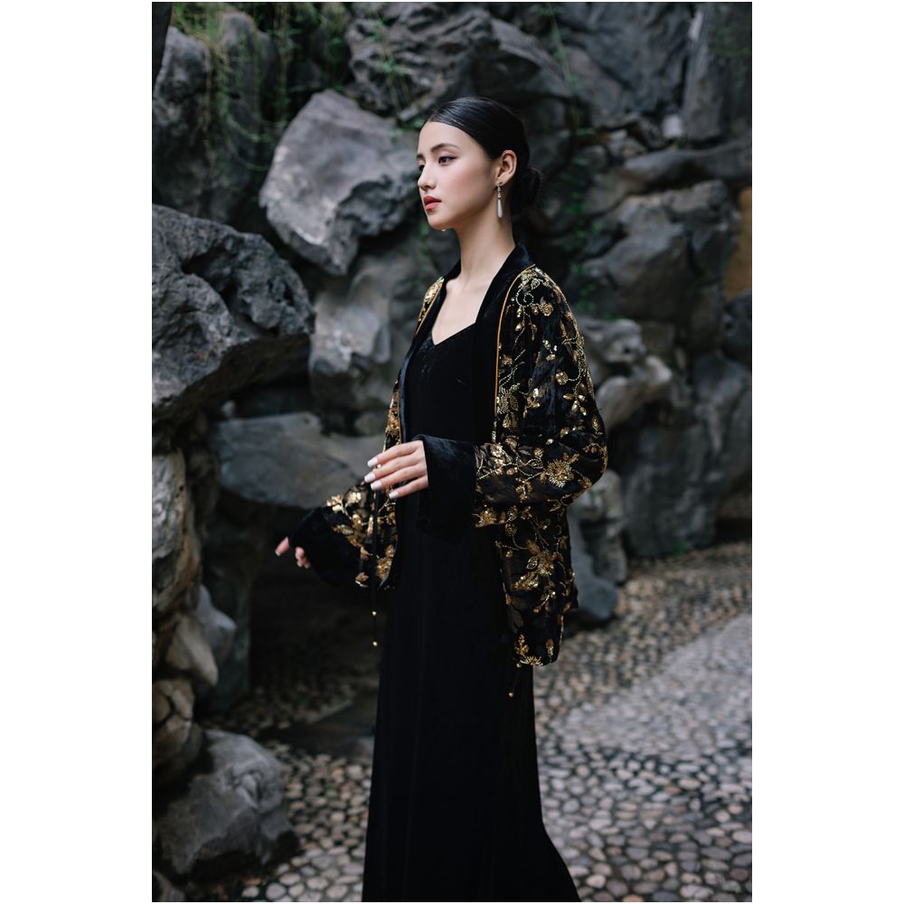 Tang Dou Gao Ding Gilded Flower Shadow New Chinese style Burnt Flower Embroidered Bead Cardigan National Style Mulberry Silk Old Money Style Coat for Women image 2