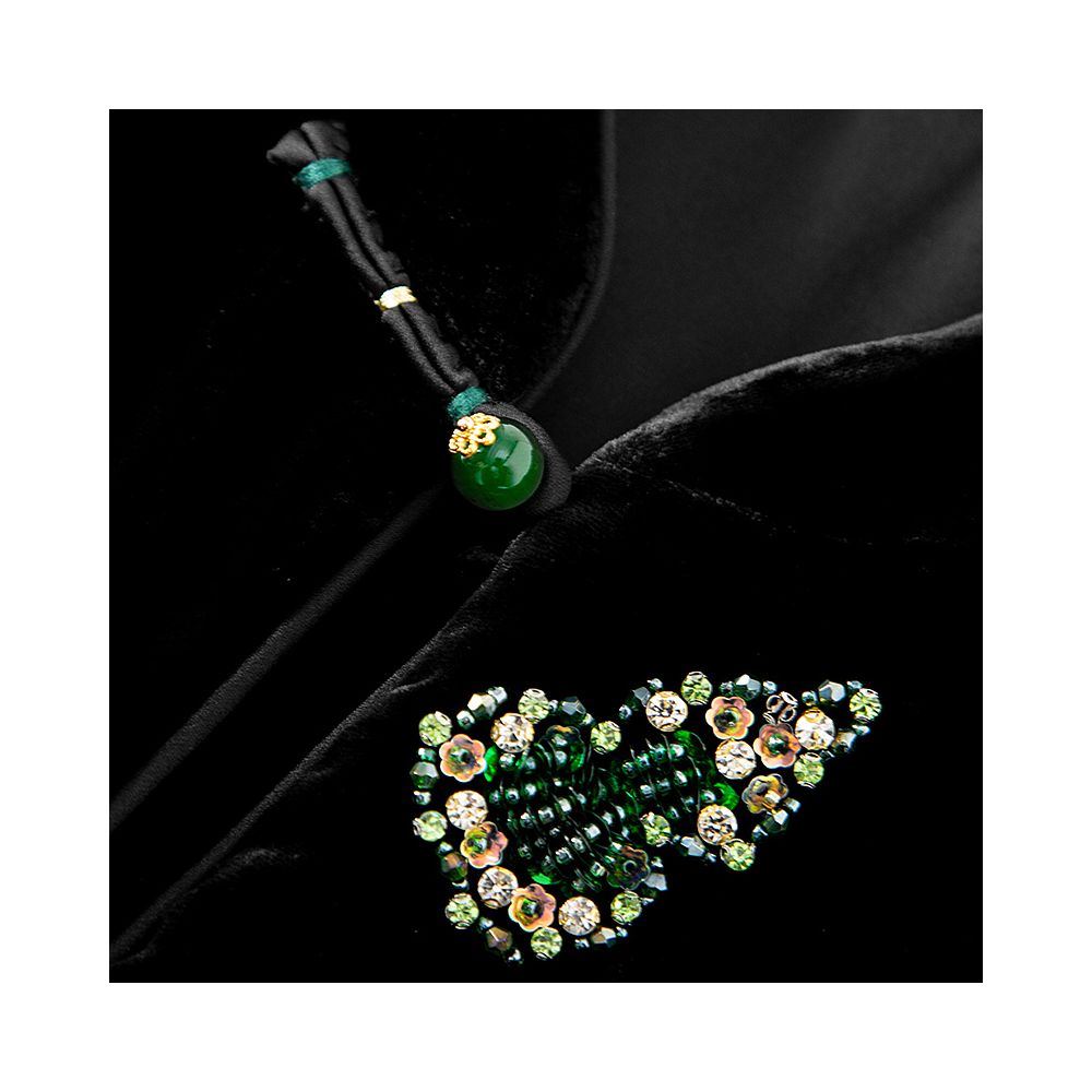 New Chinese style silk velvet simple and versatile pearl buckle vest for women in autumn 2025 black stand up collar and shoulder image 4