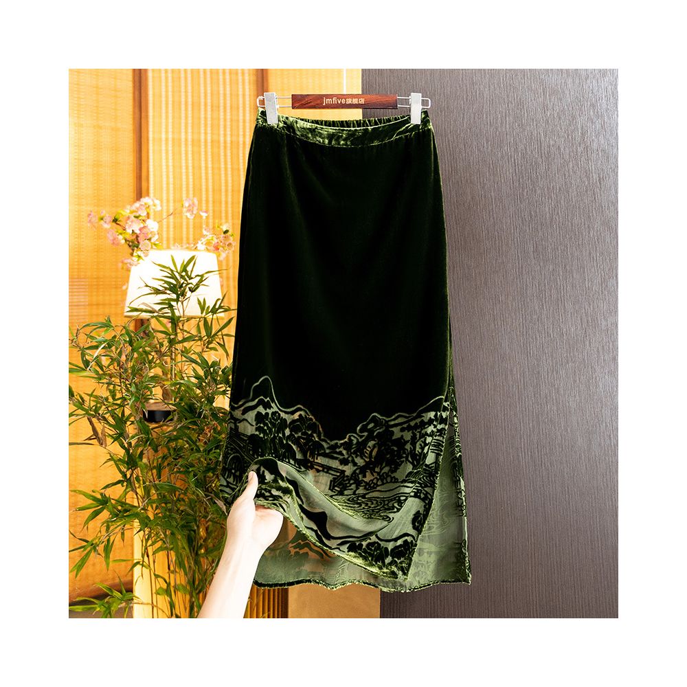 Black stylish elegant silk velvet midi skirt new autumn 2025 arrival high waisted long skirt image 11