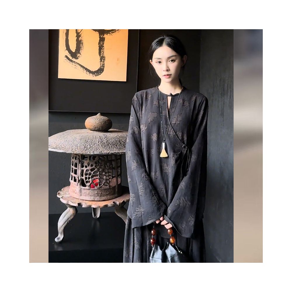 New Chinese Style Women s Suit Set 2025 Autumn New Style Retro Jacquard Shirt Top and High Waisted Skirt Two Piece Set image 3