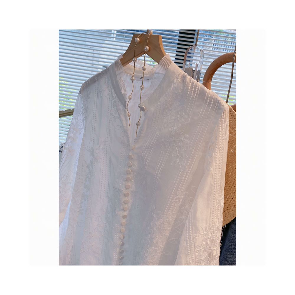 French style white lace shirt new summer 2025 style long sleeved shirt youthful design elegant style for women image 3