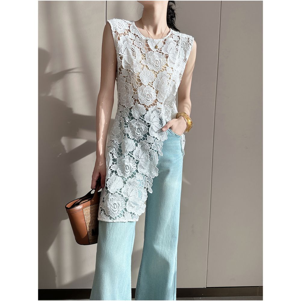 PINKEEN White Round Neck Sleeveless Irregular Lace Small Shirt for Women Summer 2025 New Unique Hollow Top image 2