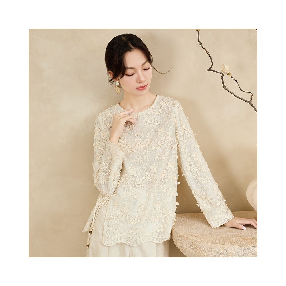 QS Straw Xi 2025 Autumn New Style Retro Light Chinese Style Lace up Shirt with Advanced Sense Scissors Lace Long Sleeve Top Trendy image 8