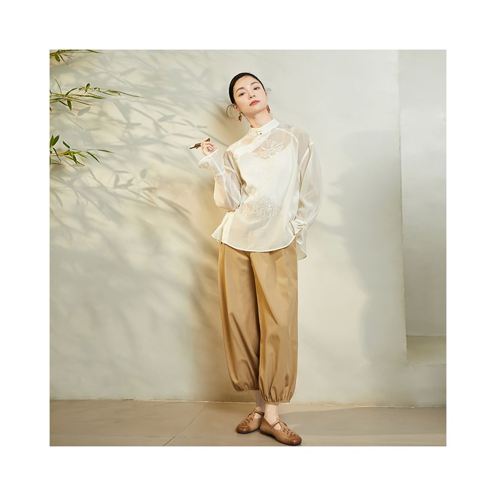 Same style straw Xi Spring and Autumn new retro Chinese style button down shirt for women with slanted placket embroidered slimming top in the mall image 3