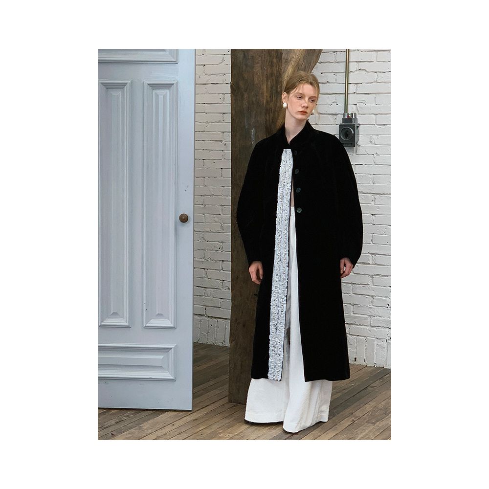 Cariedo Retro Old Money Wind 2025 Winter New Product Style Sheep Leg Sleeve Suede Heavy Industry Lace Long Coat image 5