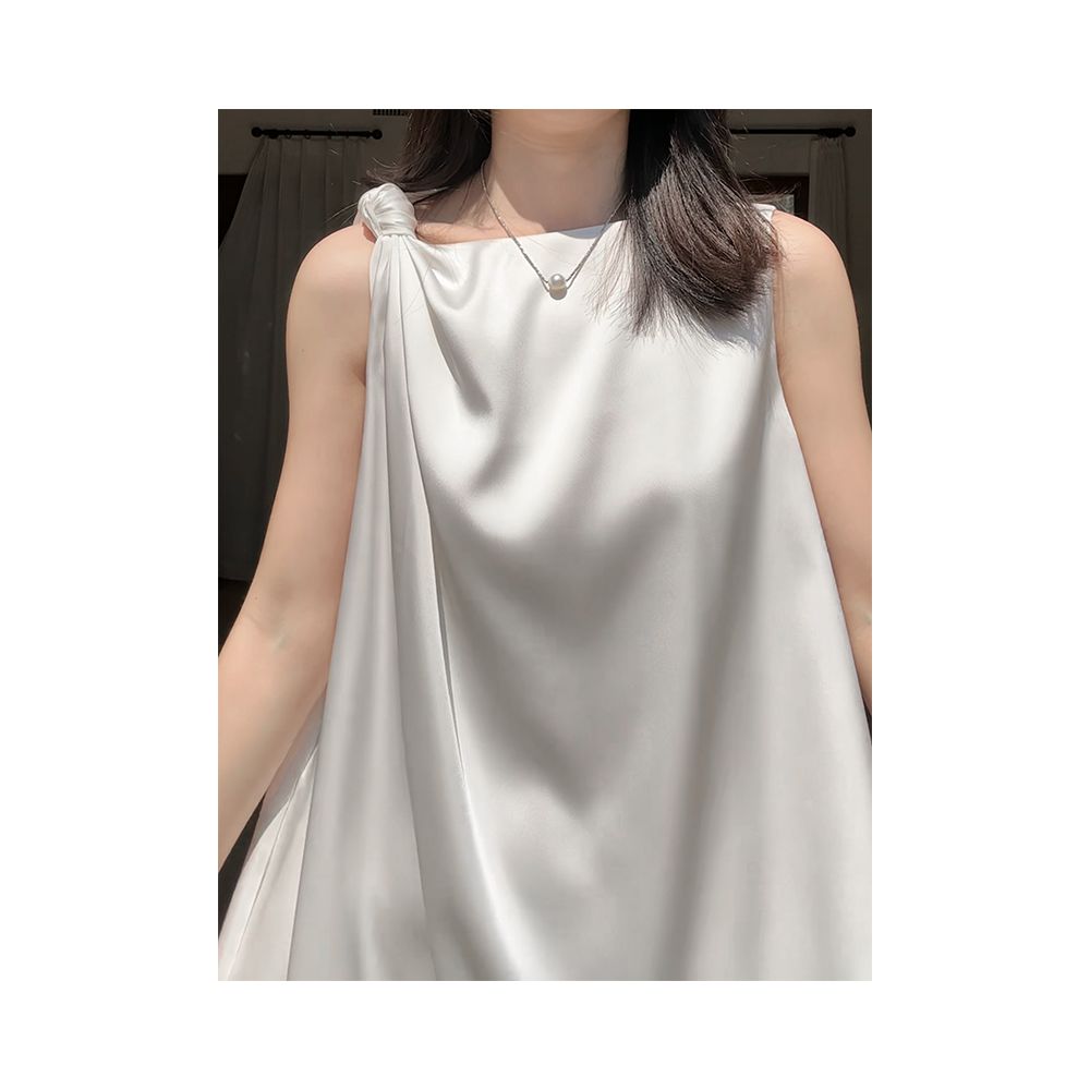 Guo Jiuni s temperament is a one necked twisted satin loose and slimming sleeveless vest dress a summer minimalist dress image 1