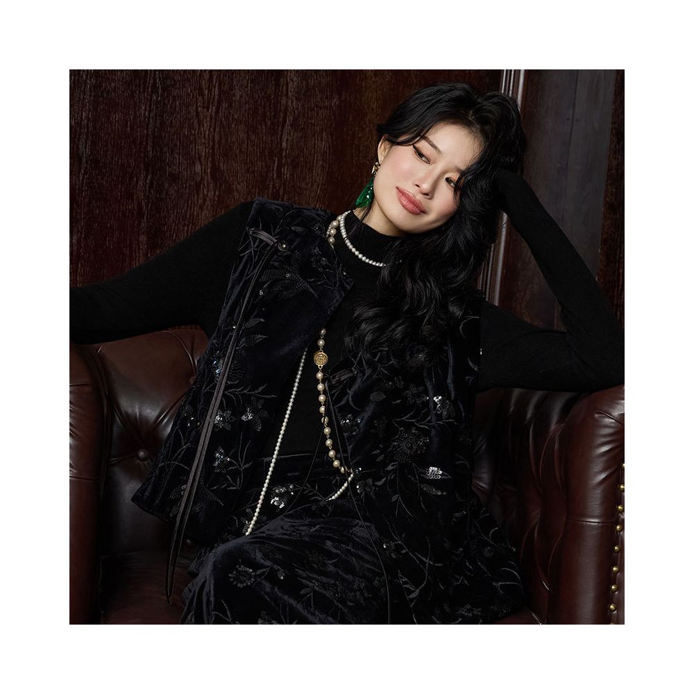 HSSNFZ New Chinese Style Velvet Vest Spring 2025 New Arrival Heavy Embroidery High End Feel Versatile image 3