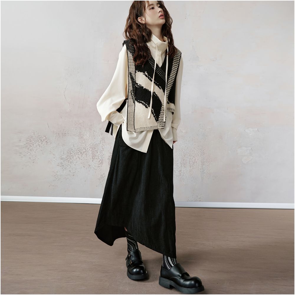 JfYanYan Star Track Corduroy Half Skirt Women s New Autumn Winter Mid length Irregular Half Skirt image 5