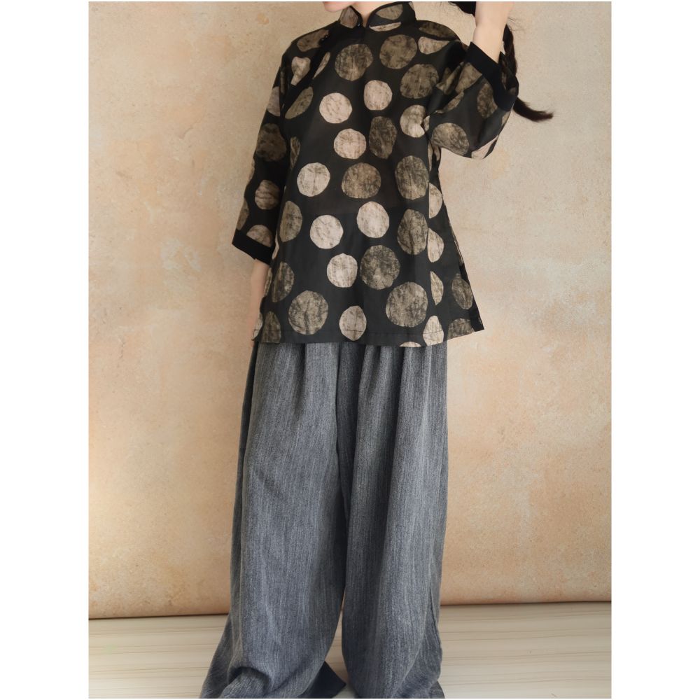 TAORAN Women s Traditional Chinese Style Modified Cheongsam Top Young Women s Black Polka Dot Shirt Linen Zen Inspired Tea Robe image 2