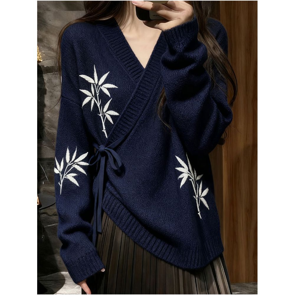 New Chinese style women s clothing with Chinese style sweaters exudes a luxurious and stylish vibe The loose knit top is perfect for women s 2025 autumn collection image 7