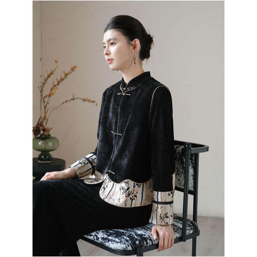 New Chinese style vest women s 2025 autumn and winter new style Chinese style high end retro elegant button top with camisole image 8