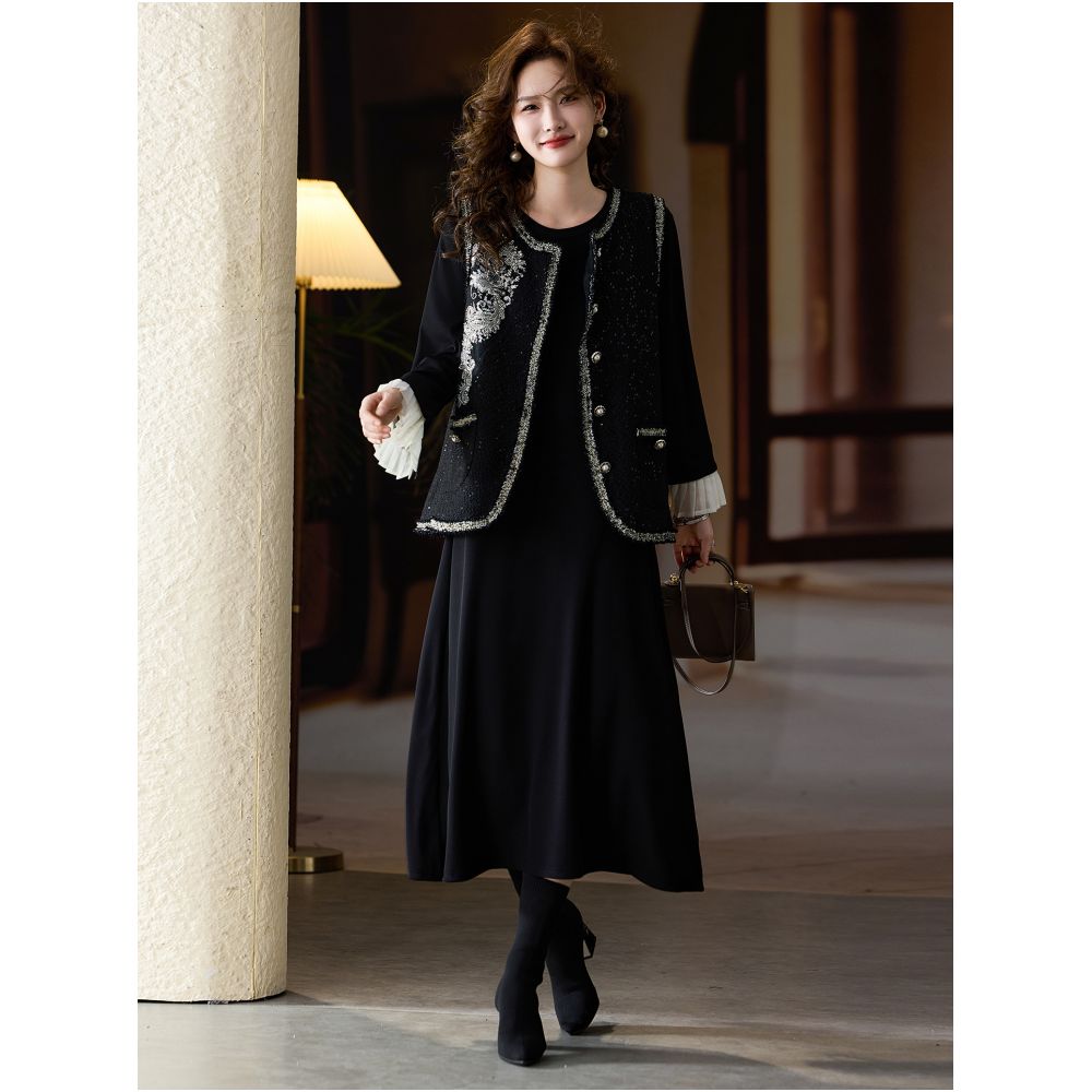 Solid wood and Western style black nail bead two piece dress women s autumn and winter new dress 2025 plus size European women s clothing image 3