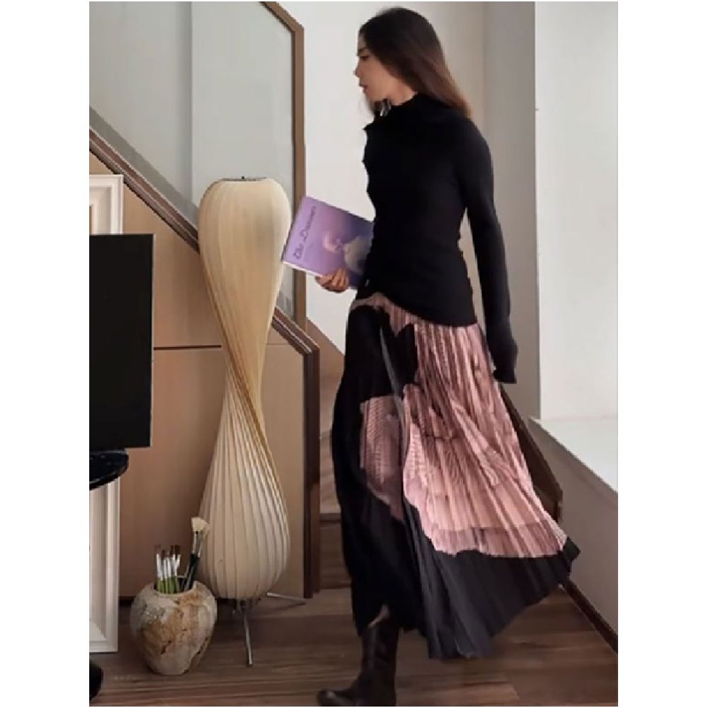 French plus size pleated skirt for women in autumn 2025 new design printed A line skirt slimming and high waisted long skirt image 4
