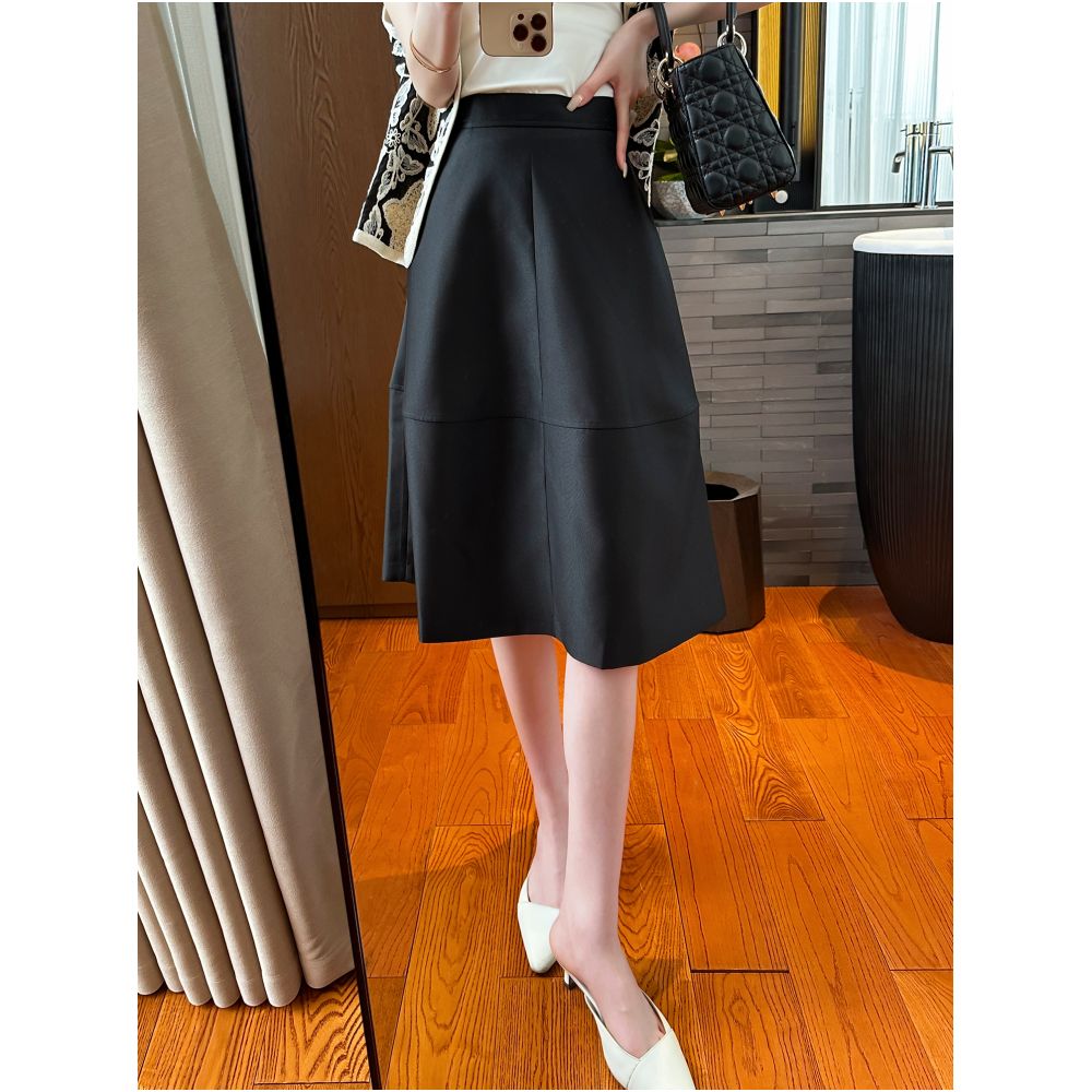 ASAYA5354 – Noir Botanical Embroidered Set 🖤🌿