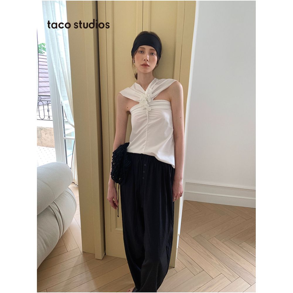 Taco Studios special embroidery lace craft French cotton cross design feeling slimming top image 0