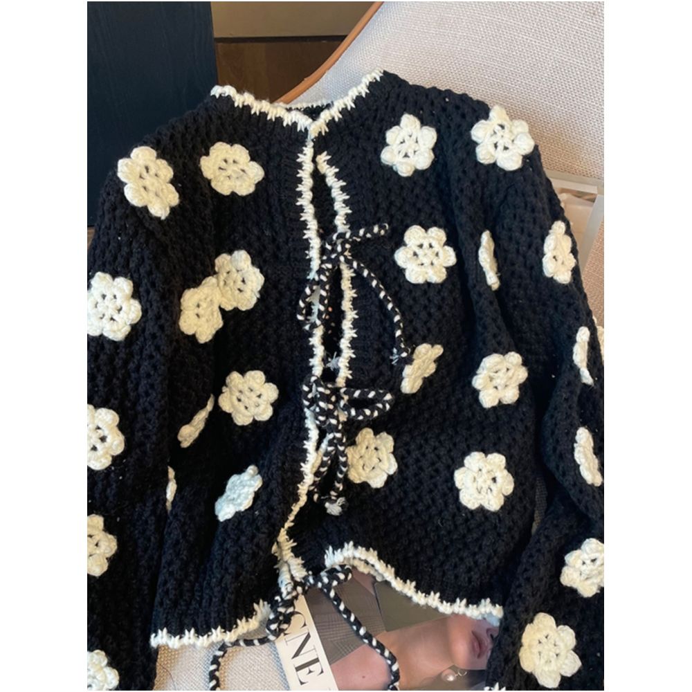 European heavy industry wool lace up hollow hook flower cardigan jacket 2025 spring new black and white contrasting woven sweater image 1
