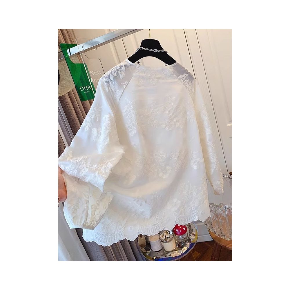 New Chinese Embroidered Lace Shirt for Women in Spring and Summer Loose and Slim High end Chinese Style V neck Tang style Long sleeved Top image 3