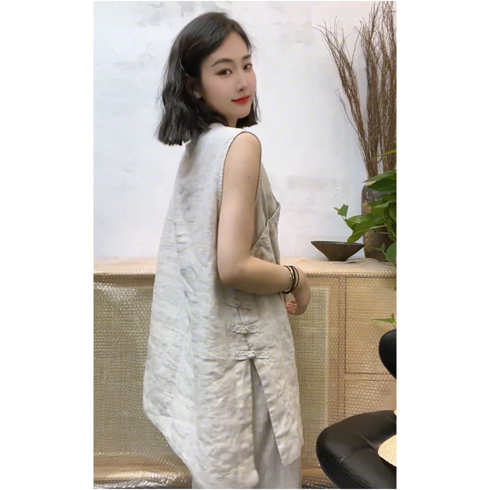 New Chinese style versatile sleeveless linen embroidered shirt European 2025 summer temperament casual mid length top image 3