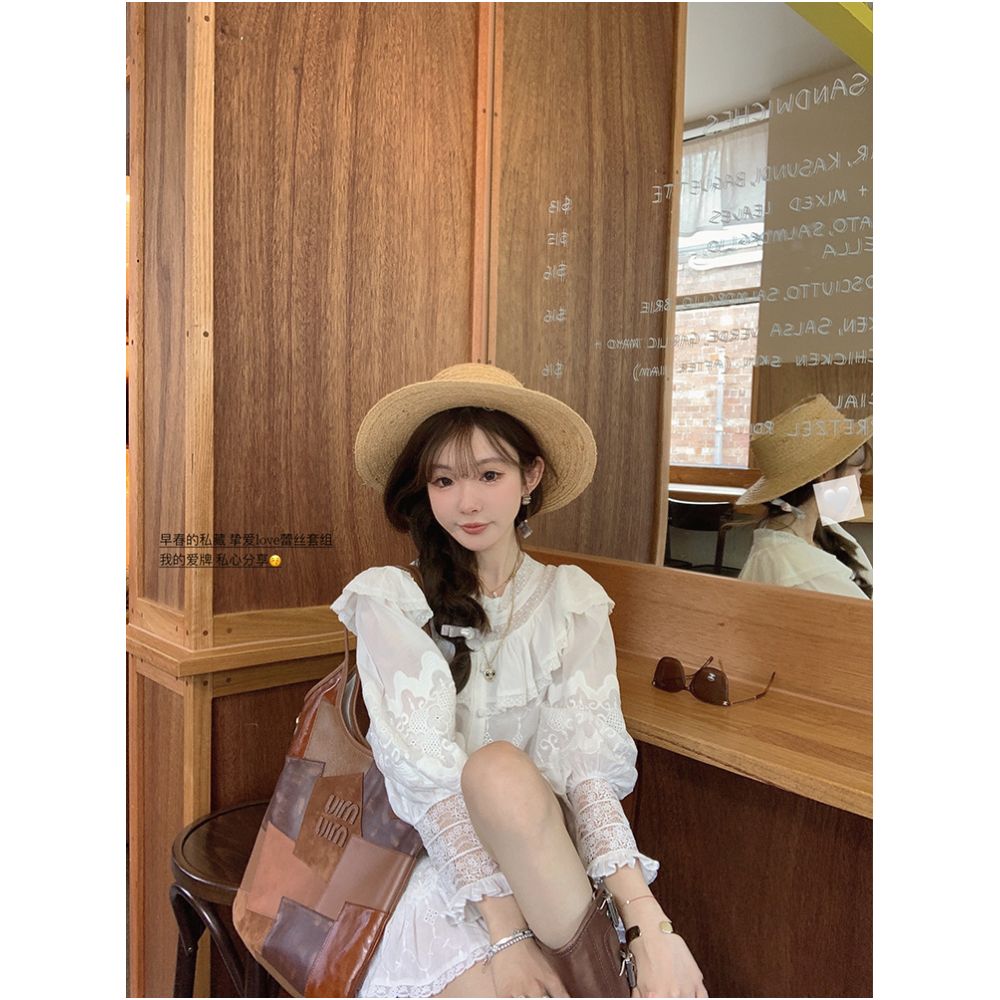 Golden Mushroom Mushroom Le Train Bleu Pear and Small White Flower Lace Embroidered Palace Style Top image 0