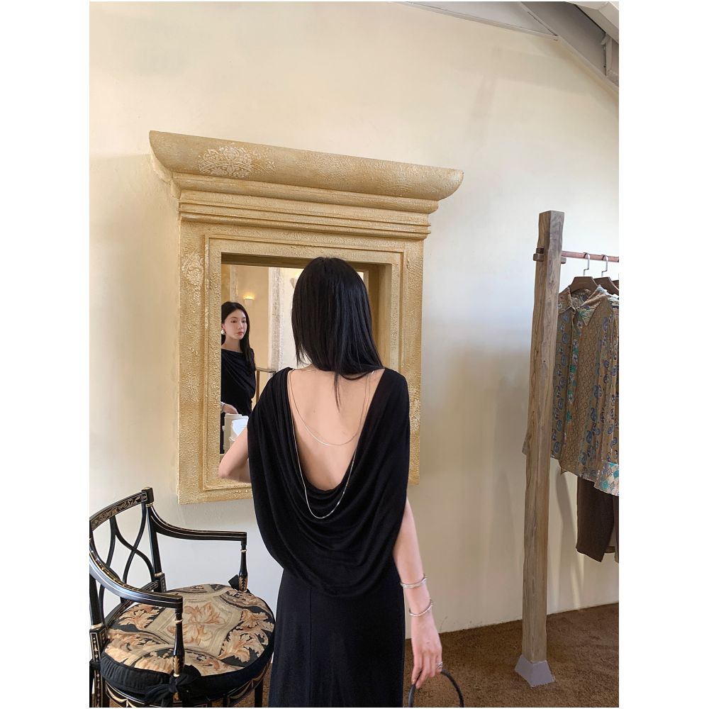 ASAYA5445 – Noir Draped Backless Gown 🖤✨