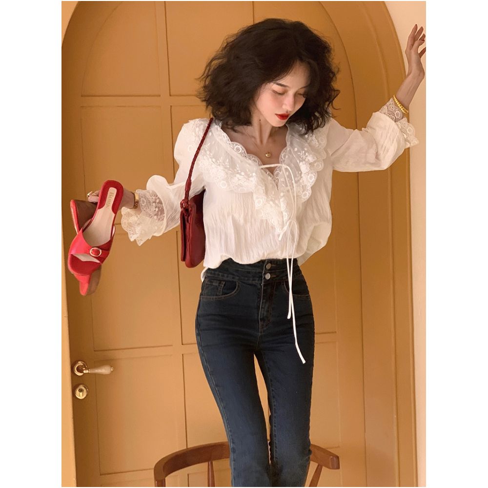 Wine lunch French retro white trumpet sleeve doll collar lace shirt top slim fit ruffle edge shirt for women image 1