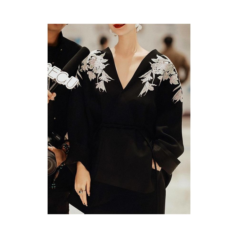 ASAYA5476 – Midnight Blossom Embroidered Top 🌙🌸