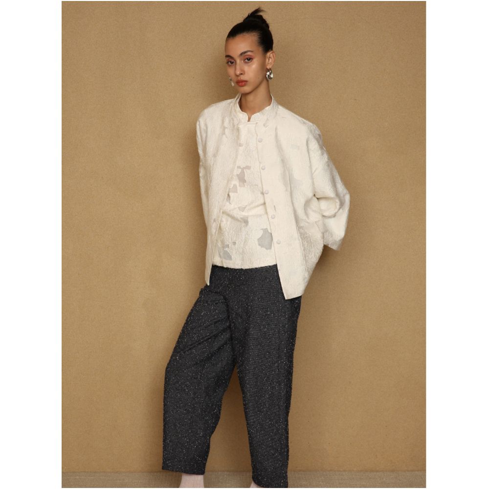 PaleBlueDot Fashionable New Chinese Spring and Autumn White Texture Cutting Flower Hollow A line Loose Coat image 1