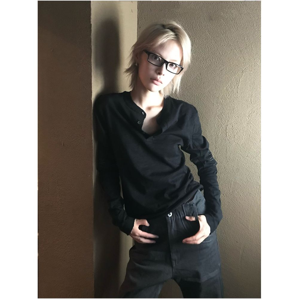 Slim Vogue Indian Combed Bamboo Cotton Henley Collar Sun Embroidered Thin Trimmed Curved Knife Long Sleeve T shirt image 0