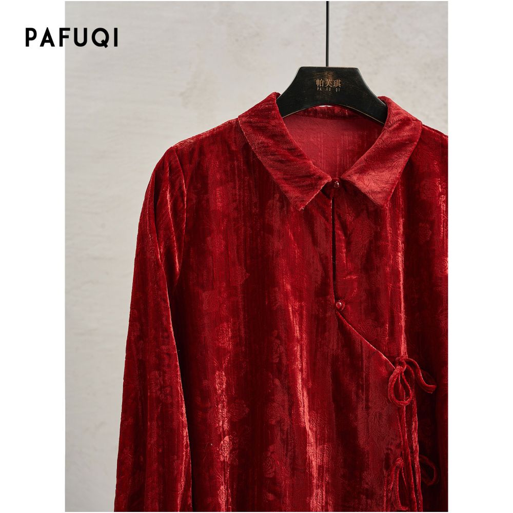 New Chinese style women s clothing 2025 autumn winter high end red New Year outfit lapel velvet suit dress image 3