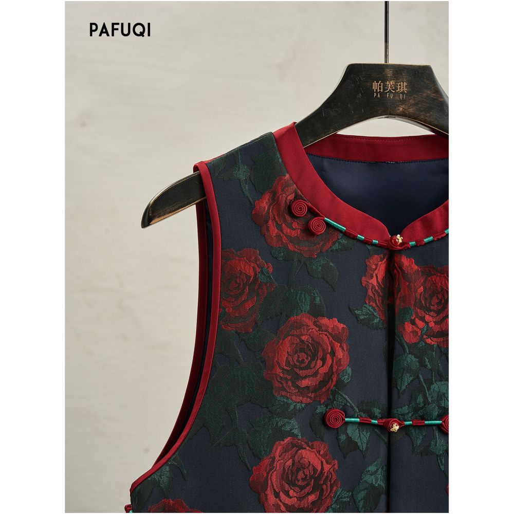 New Chinese style Chinese style dress set retro high end feeling red rose jacquard vest camisole top women s clothing 2025 new style image 3