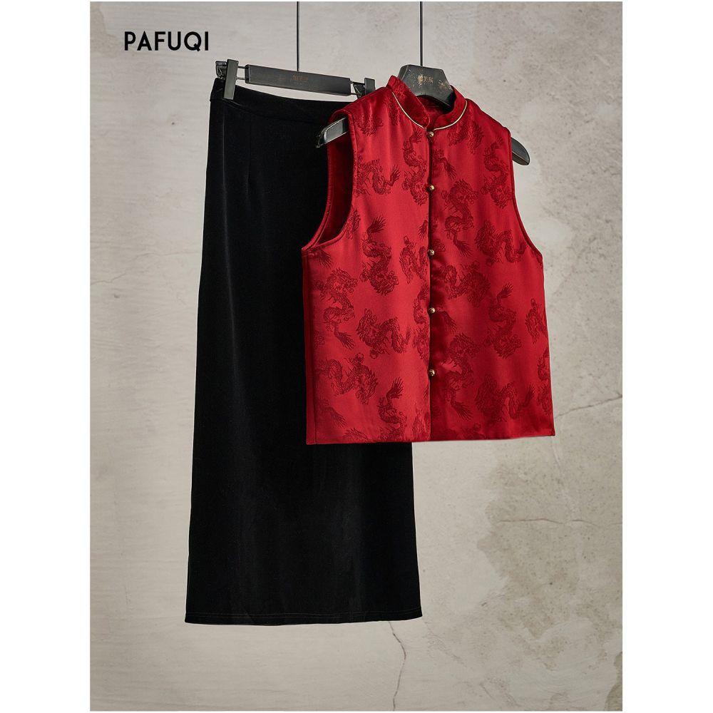 Improved Chinese style women s clothing 2025 new winter stand up collar jacquard red layered vest vest vest vest jacket image 1