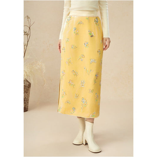 ASAYA5571 – Golden Blossom Feathered Set ✨🌼