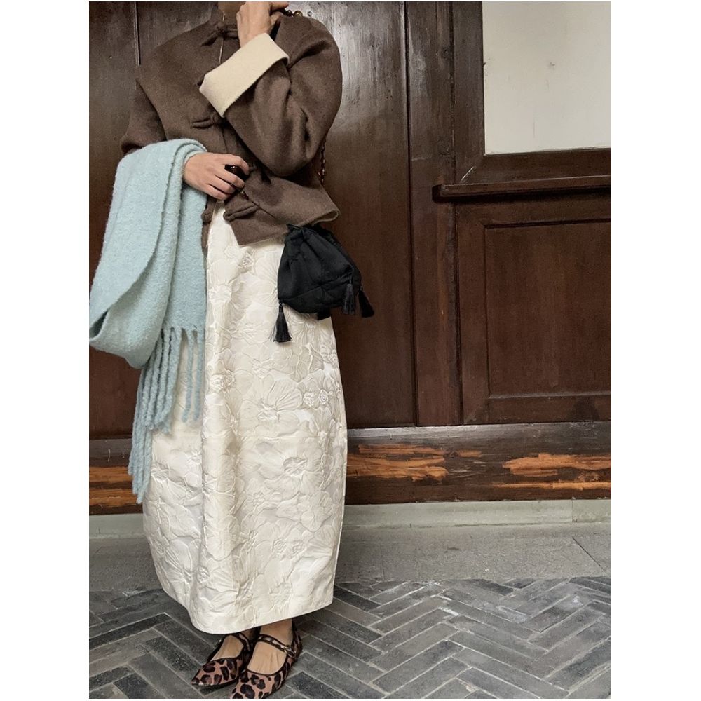 BLUE Ydu s original homemade Chinese style three dimensional concave convex flower relief jacquard flower bud half skirt cocoon shaped long skirt image 1