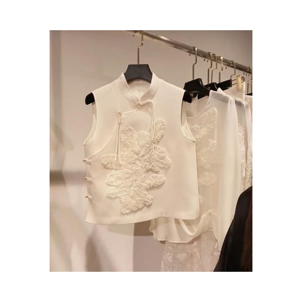 Issued on the same day New Chinese style three dimensional embroidery vest for women fashionable and versatile slim fit and slimming temperament top image 0
