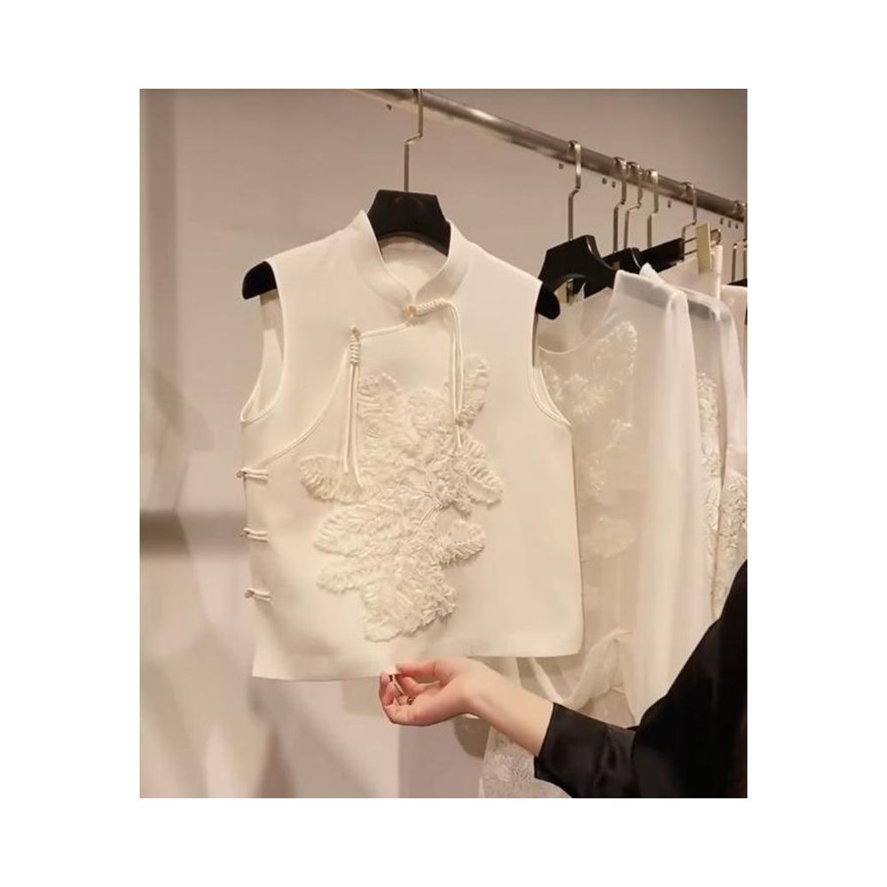 Issued on the same day New Chinese style three dimensional embroidery vest for women fashionable and versatile slim fit and slimming temperament top image 2