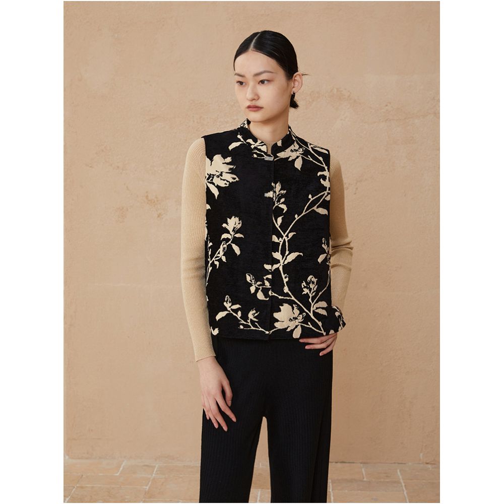 Ruyi Lianyun Spring and Autumn New Jacquard Stand up Collar Double breasted Jade Buckle Vest Women s Retro New Chinese Style Outerwear Tank Top image 2
