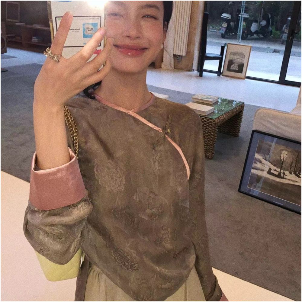 Western style new store REDMemoRY Oriental new aristocrat makeup floral beauty cool and precious floral rose slanted collar top image 0